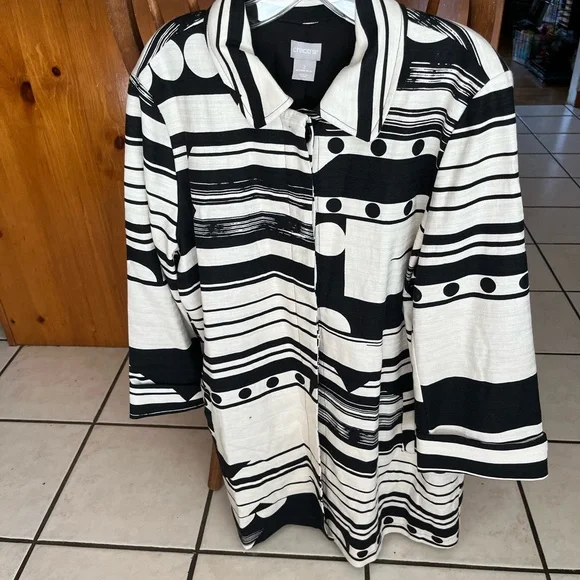 Chico’s - Picture 1 of 9